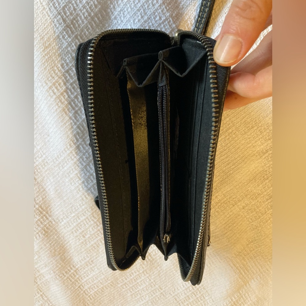 Trinity Ranch Bags| Trinity Ranch Wallet - Picture 2 of 6